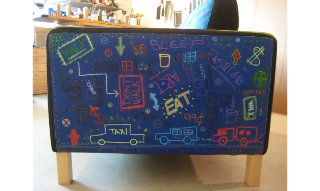 Brand Couch 4